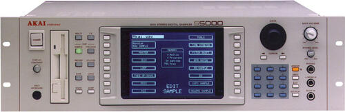 Akaï S5000