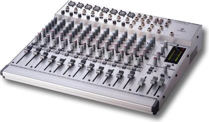 Behringer Eurorack MX2004A