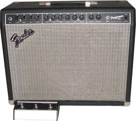 Fender Performer 1000