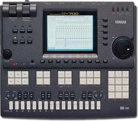 Yamaha QY700