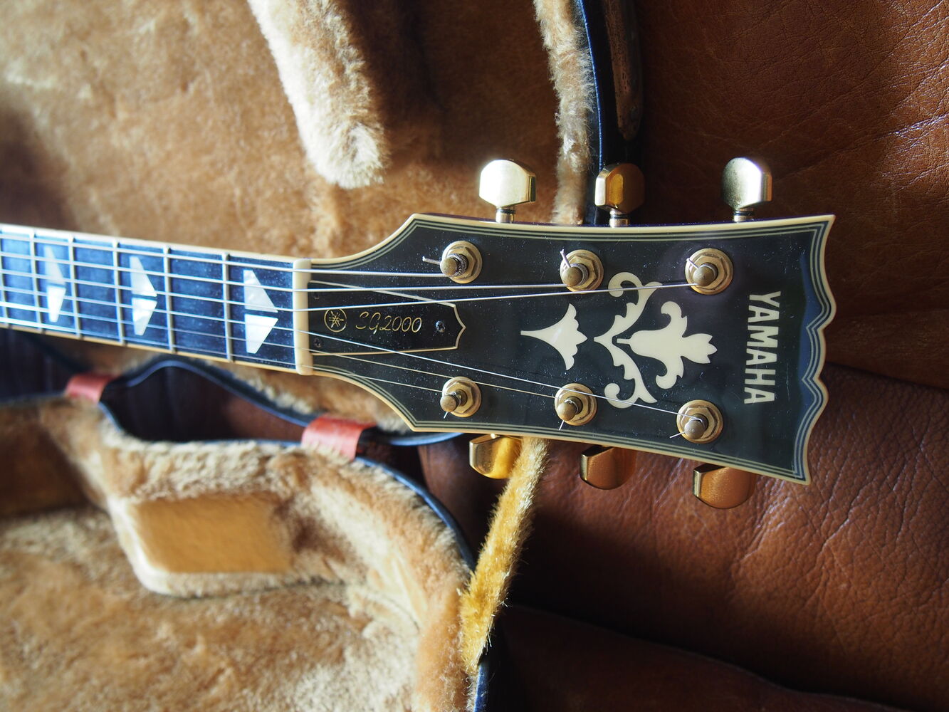 眠れる森の少年 YAMAHA SG Multi G1G22663 1981 Yamaha SG-2000 Deep Purple + OHSC, Maxon Dry-Z HBs d'occasion