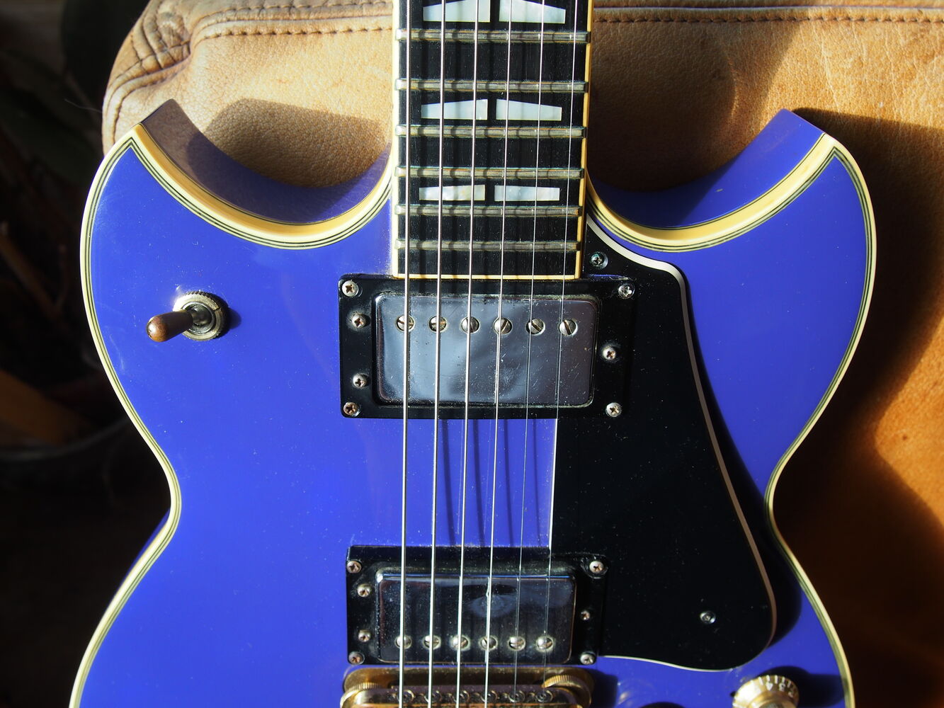 1981 Yamaha SG-2000 Deep Purple + OHSC, Maxon Dry-Z HBs d'occasion