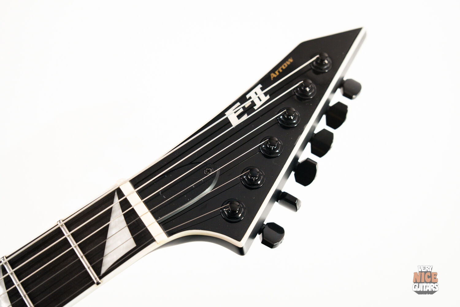 ESP E-II Arrow NT Black EMG GTV d'occasion - Zikinf