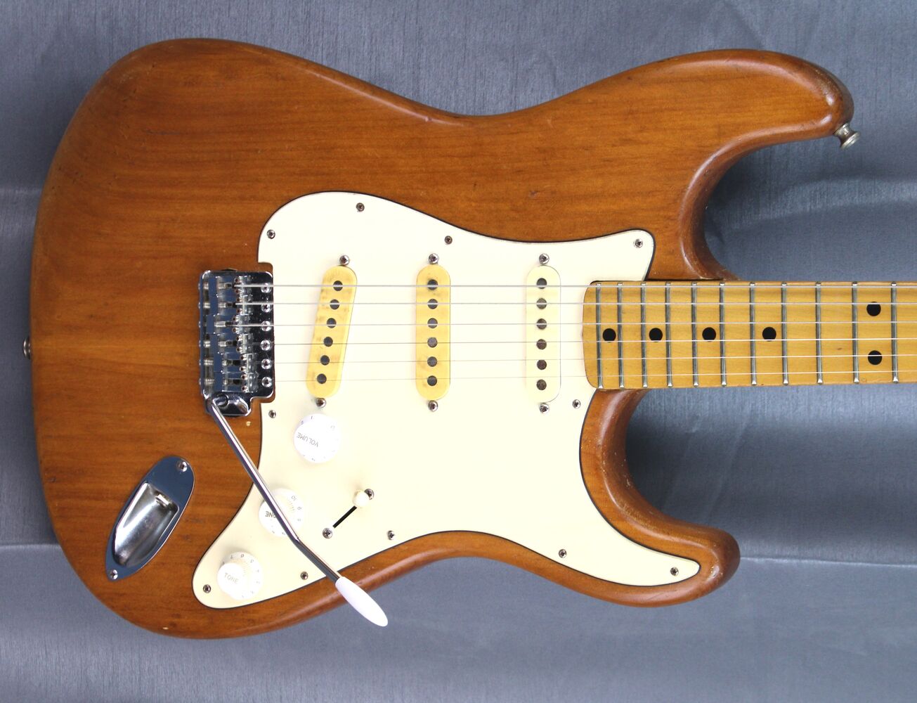 FRESHER Straighter FS-331 VNT stratocaster 1970s Japon d'occasion