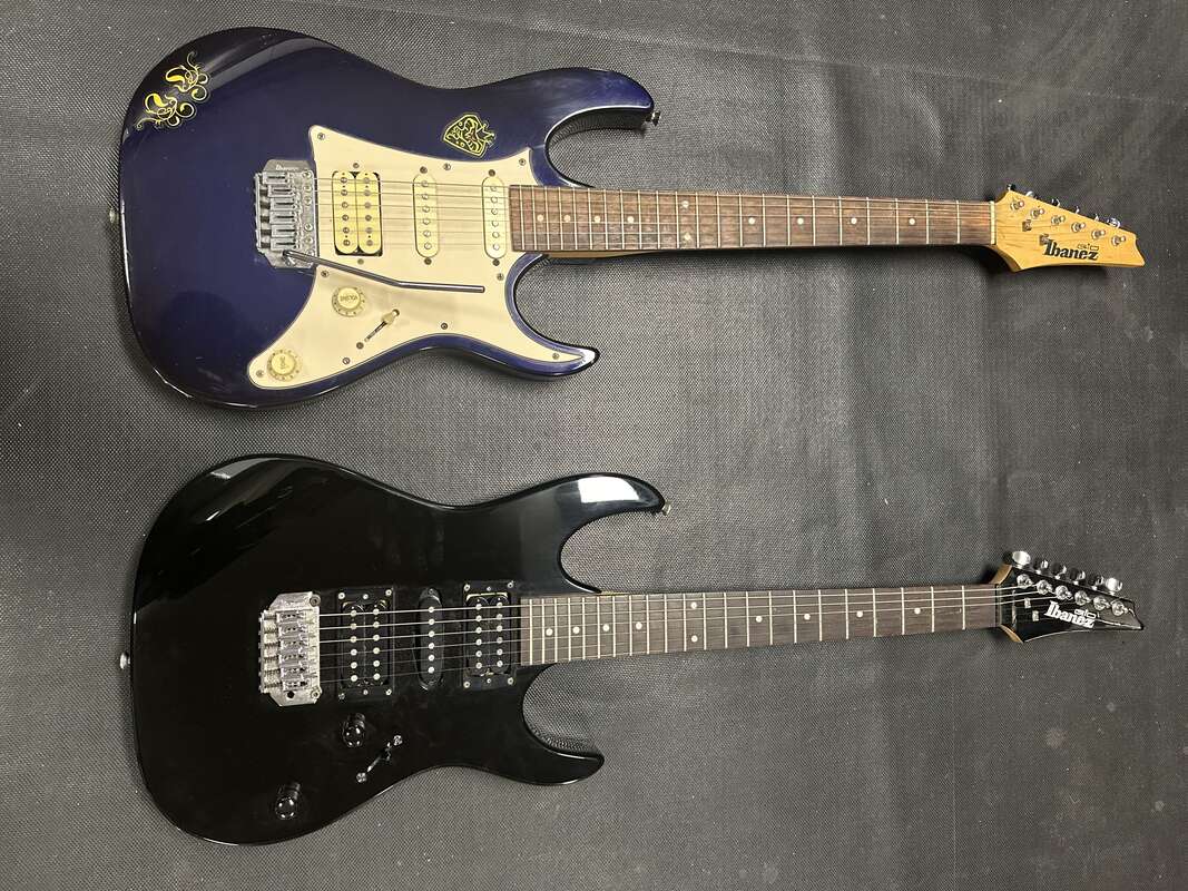 Lot de 2 guitares Ibanez