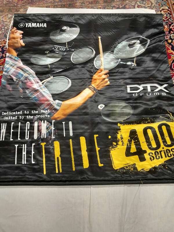 Banners Fender Yamaha
