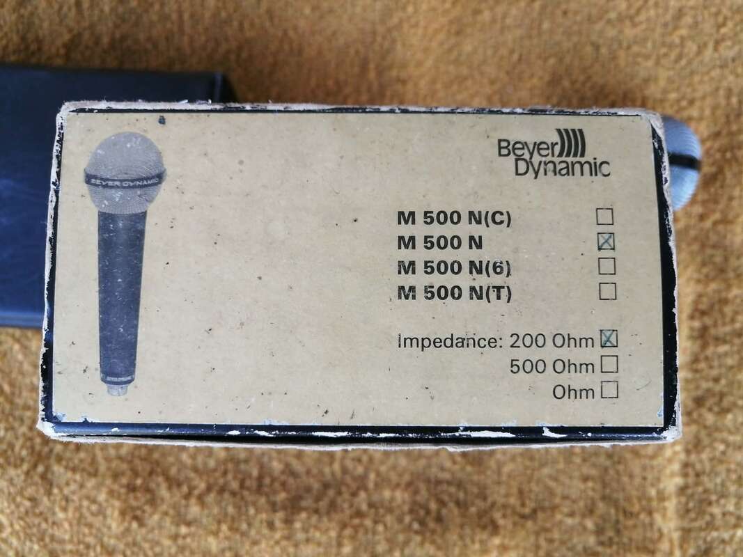 Beyerdynamic M500 N avec sa housse rigide et sa bo&icirc;te