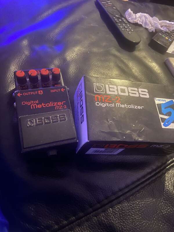 Boss mz 2 m&eacute;tallizer