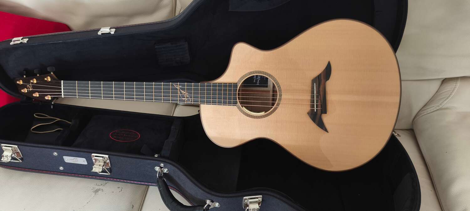 Breedlove north west classic ltd
