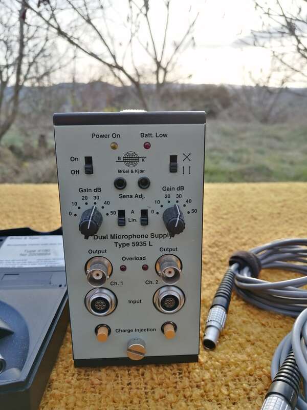 Br&uuml;el & Kjaer Dual Microphone Supply Type 5935L