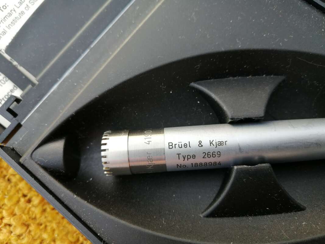 Br&uuml;el & Kjaer Dual Microphone Supply Type 5935L