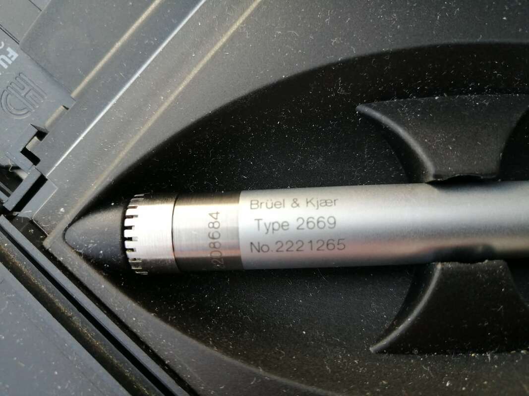 Br&uuml;el & Kjaer Dual Microphone Supply Type 5935L