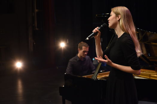 Duo chanteuse pianiste messe de mariage NANTES