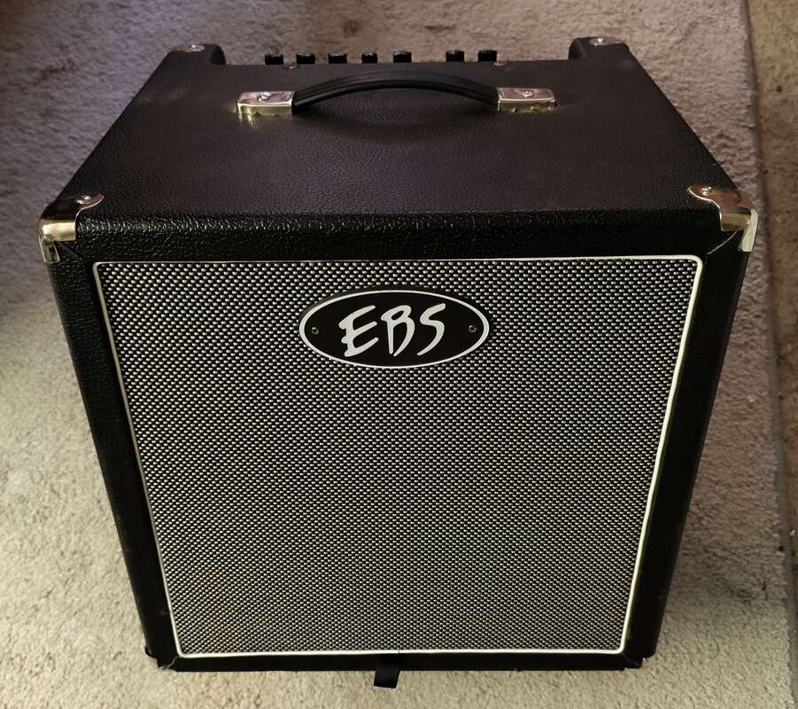 Ampli basse EBS Session 120