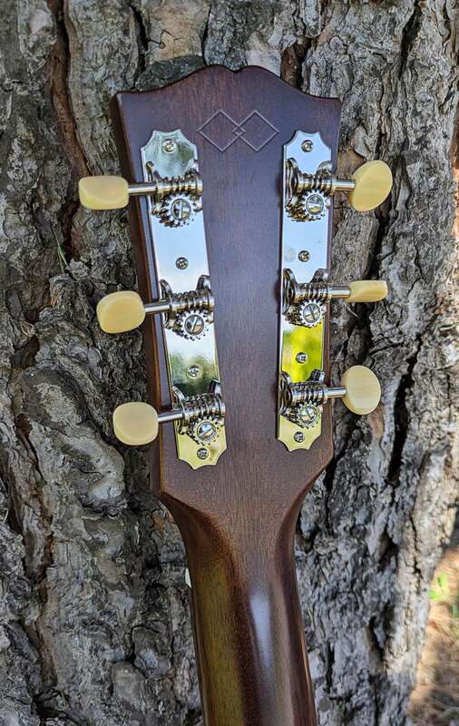 Epiphone J-45 Banner 1942 'Inspired by Gibson'