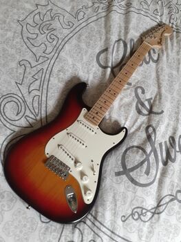 Guitare Fender Stratocaster sunburst USA 2009