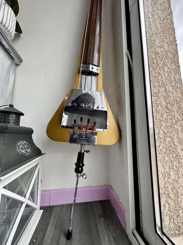 Framus Triumph - Contrebasse &eacute;lectrique