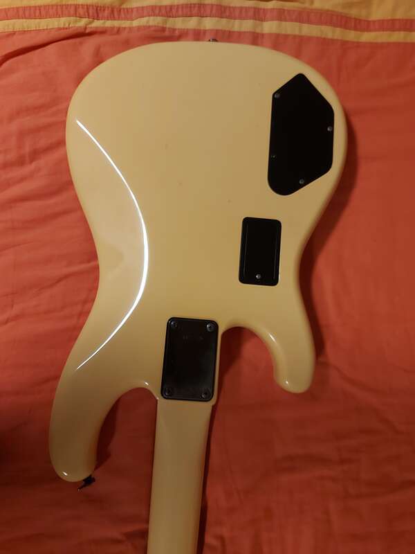 Basse fretless ibanez roadstar ii rb696 mijapan 1987