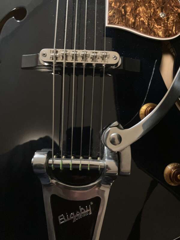 Godin 5eme avenue Night-club blue