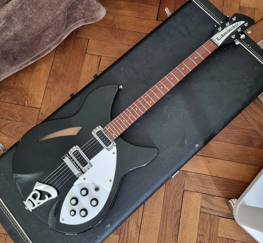 Guitariste recherche groupe