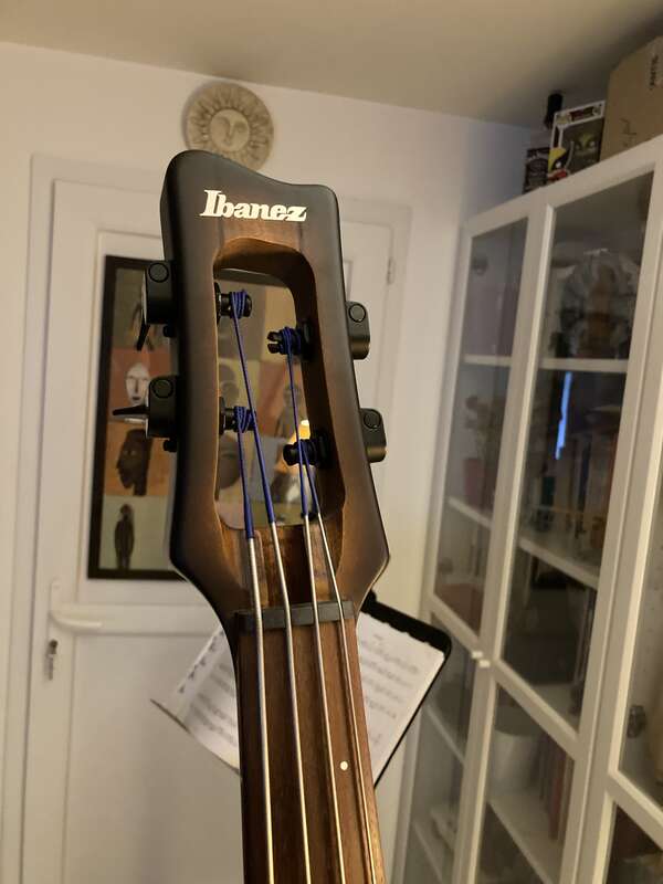 Ibanez UB804 Mob Mahogany