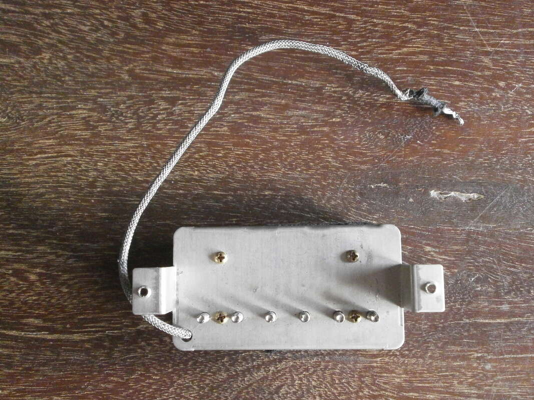 Micro guitare Grinning Dog PAF Alnico 5