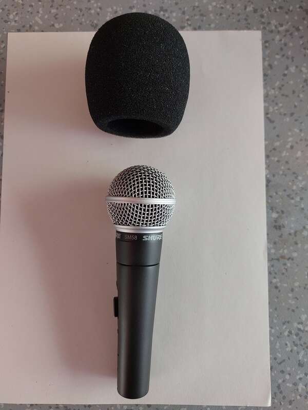 Micro Shure SM58 + Pied + Cabine Vocale Portable
