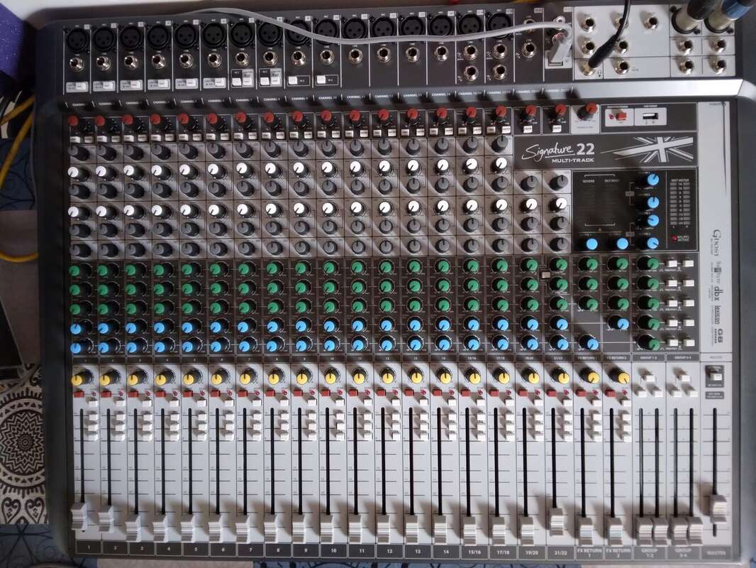 Mixage indie/punk/exp&eacute;rimental