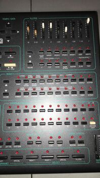 ORLA Xm800 - expandeur/arrangeur/boite à rythmes