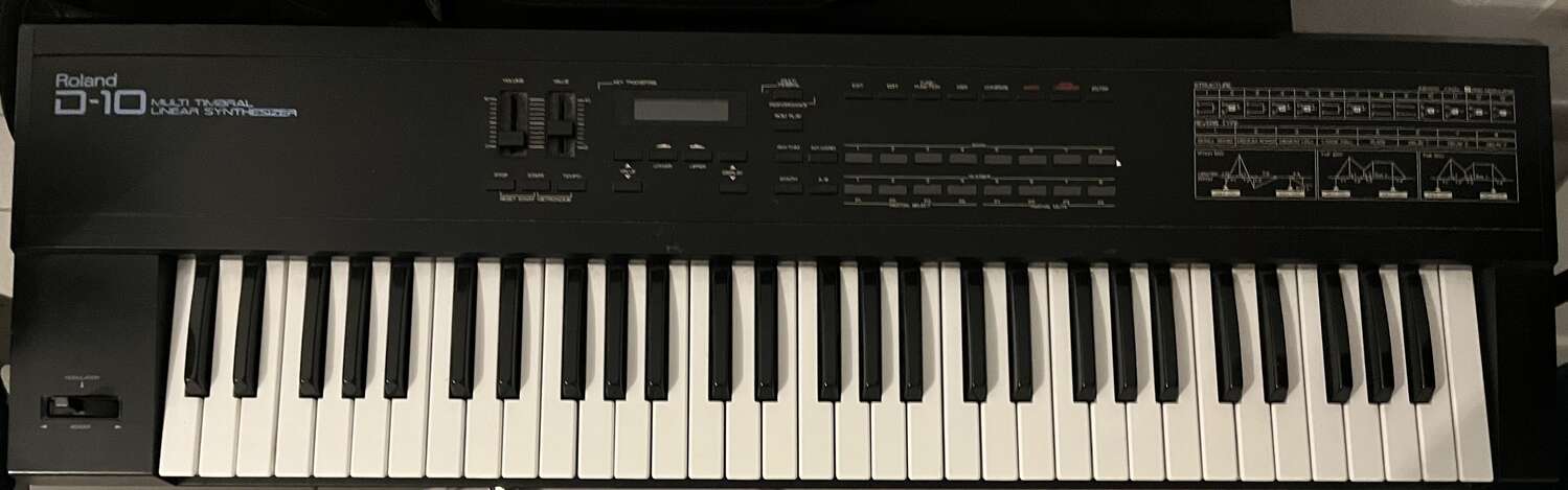 Roland D-10