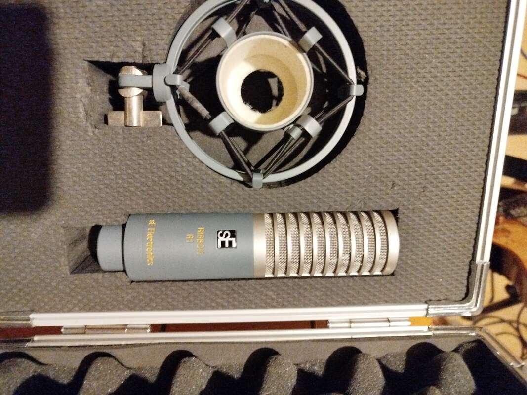 Se electronics Ribbon R1