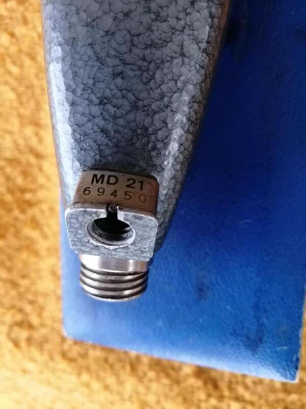 Sennheiser MD21 avec sa bo&icirc;te en bois bleue d'origine