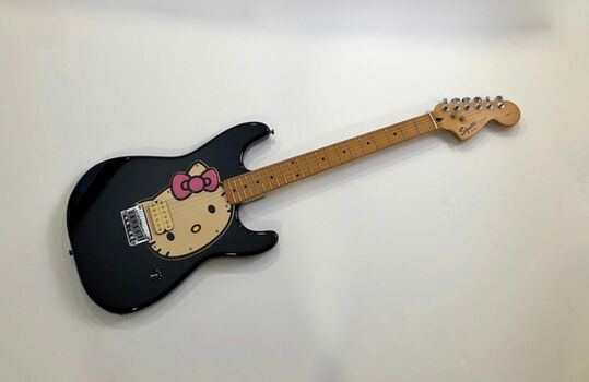 Squier Stratocaster Hello Kitty 2006 Black