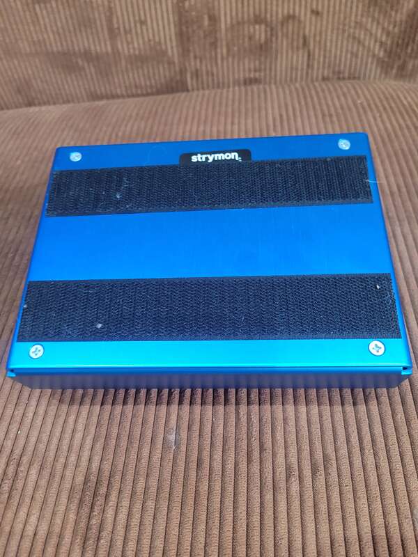 Strymon Mobius