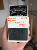 Accordeur Boss TU-3