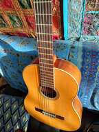 Guitare classique carbonell