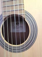 Guitare classique d'&eacute;tude 4/4 Laqant by Alhambra