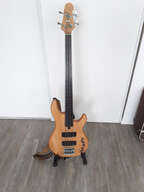 Basse fretless Yamaha 4f