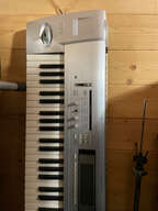 Korg triton LE 76 +stand +tabouret
