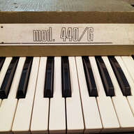 Orgue vintage FALCON mod 440/B