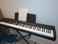 Piano num&eacute;rique Yamaha P-80 &ndash; Tr&egrave;s bon &eacute;tat &ndash; Avec stan