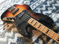 Squier Classic Vibe '70s Jazz Bass manche Bird's eye