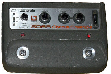 Boss Chorus Ensemble CE-1
